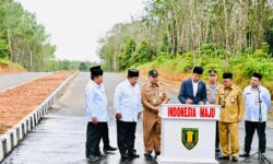 Jokowi Resmikan Jalan di Tabalong Senilai Rp 104 Miliar