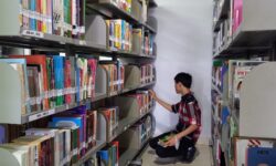 434 Exampler Karya Penulis Lokal Ramaikan Koleksi Perpustakaan Kota Balikpapan
