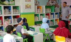Disputakar Balikpapan Tumbuhkan Minat Baca Anak Melalui Program Wisata Edukasi
