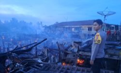 Diduga Korsleting Listrik, 6 Rumah di Sebatik Utara Hangus Terbakar