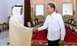 Bertemu Jokowi di Istana Merdeka, Dubes Persatuan Emirat Arab Bahas Banyak Hal