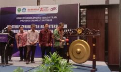 110 Guru SMAN dan SMKN di Kaltim Ikuti Pelatihan Peningkatan Kompetensi