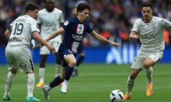 Liga Prancis, Lorient Tumbangkan PSG 3-1