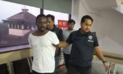 Aniaya Dua Wanita Lansia, Polisi Tes Urin WN Nigeria