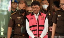 BREAKING NEWS! Jaksa Tahan Menteri Kominfo Jhonny G Plate di Rutan Salemba