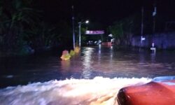Cerita Tim INAFIS Terjang Banjir di Samarinda Antar Jenazah Sampai Rumah Duka
