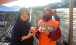 Dari Donatur, Rumah Zakat Salurkan Bantuan Logistik Korban Kebakaran di Samarinda