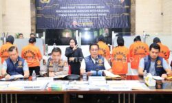 Polisi Tangkap Anggota Sindikat Jual-Beli Bayi