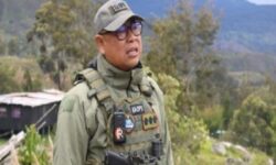 Penyerang Warga Sipil KKB yang Dimpin Pecatan TNI   
