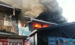 Ruko Jual Alat Tulis di Balikpapan Selatan Terbakar