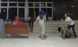 Kuarsa Mahakam Teater Tambah ‘Setan’ di FT-TBK