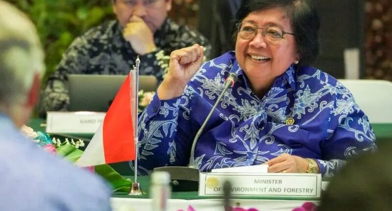 Menteri LHK Seru Pemangku Kepentingan Melawan Polusi Sampah Plastik