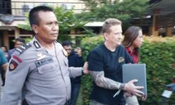Buronan Interpol yang Ditangkap di Bali Diserahkan ke Australia
