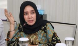 Mimi Meriami BR Pane Minta Pemerintah Pusat Maksimalkan Pembangunan Jalan