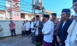 Rusmadi Serahkan Sapi Kurban Seberat 1 Ton ke Masjid Raya Darussalam Samarinda