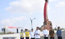 Jembatan Kretek-2 Perkuat Jalur Jalan Lintas Selatan Jawa Diresmikan Jokowi