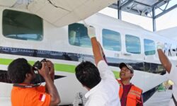 KKB Tembaki Pesawat Smart Air