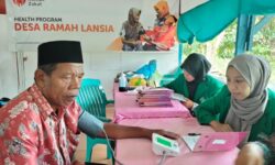 Menengok Semangat Tumijo Aktif di Posyandu Lansia Meski Berjalan Kaki