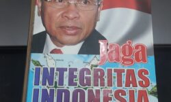 Resensi Buku: Isran Noor Menjaga Integritas Indonesia