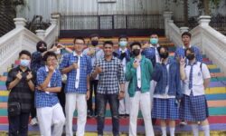 Melalui Program Mendongeng, SMA Katolik Santo Fransiskus Assisi Samarinda Pinjamkan Buku ke Masyarakat