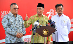 Jokowi Perintahkan Bangun Lumbung Pangan di Agandugume dan Sinak