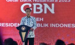 Presiden Jokowi: Batik Wajah dan Kehormatan Kita