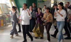 Kesan Prisia Nasution Hingga Cak Lontong Usai Ujicoba LRT Jabodebek