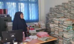 Kurikulum Berubah-ubah, Koleksi Buku Perpustakaan SMAN 1 Samarinda jadi Berlebih