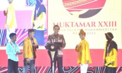 Jokowi Serukan Generasi Muda Kuasai Iptek dan Berbudi Pekerti