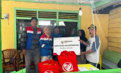 Pertamina Bantu Korban Kebakaran Margomulyo