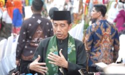 Jokowi Ingin Masyarakat Kembali Gemar Berkebaya