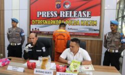 TKI Ilegal dari Malaysia Bawa Sabu 3 Kiloglam ke Balikpapan