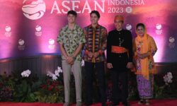 Gala Dinner KTT ASEAN, Presiden dan Iriana Jokowi Berbaju Adat Betawi