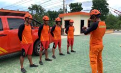 Tongkang Bersama 2 ABK Hilang Terseret Arus di Selat Makassar