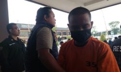 BBPOM dan Polresta Samarinda Sita Jamu dan Farmasi Ilegal Hampir Rp 1 Miliar