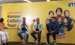 Collabonation Tour IM3, 10 Ribu Orang Nonton Konser Fiersa Besari Cs di GOR Kadrie Oening