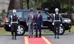 Hadiri KTT ASEAN, PM Kanada Disambut Jokowi di Istana Merdeka