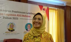 Wakil Ketua Komisi IX DPR: Bahasa Inggris Akan Jadi Pelajaran Wajib di SD