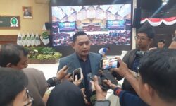 Empat Anggota DPRD Kaltim Interupsi, Seno Aji Minta Pemprov Sungguh-sungguh Memperhatikan