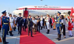 Penerbangan 7 Jam, Jokowi Tiba di Beijing