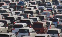 Kendaraan Usia Tiga Tahun ke Atas Tidak Dilarang Masuk Jakarta