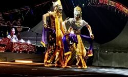 Lestari Budaya Lewat Festival Topeng Nusantara di Taman Kota Raja