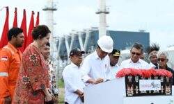 Jokowi Resmikan PSN Tangguh Train 3 di Teluk Bintuni Senilai Rp 72,45 Triliun