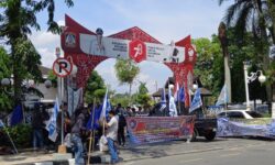 Buruh Balikpapan Protes dan Menilai Kenaikan UMK 4,4 Persen Tak Layak