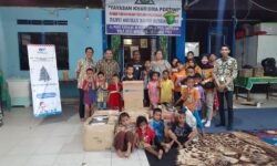 WOM Finance Berbagi Kasih Natal bersama Anak-Anak Panti Asuhan di Samarinda