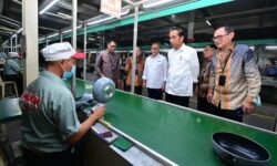 Acungan Jempol Jokowi ke PT Maspion