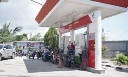 Pertamina Larang Motor dengan Tangki Modifikasi Isi Pertalite di SPBU Balikpapan