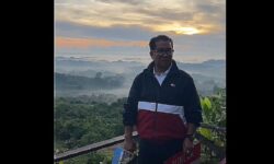 Kunjungi Puncak Samarinda dan Air Terjun Pinang Seribu, Pj Gubernur: Mari Kita Bercerita Hal-hal Positif