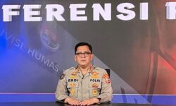 Polisi Analisa Laporan Terhadap Roy Suryo