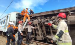 Tabrakan Kereta Api di Bandung, Empat Orang Meninggal Dunia